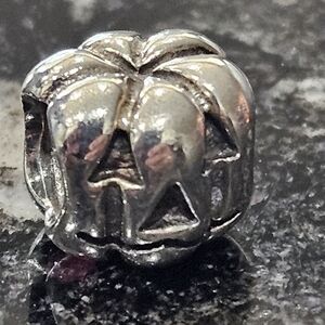 PANDORA Jack-O-Latern Charm No. 790393